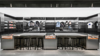 The Workshop, espacio de personalización dentro de la Jordan World of Flight que Nike tiene en Beijing Sanlitun