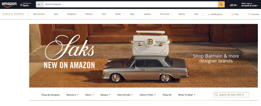 Captura de pantalla de la tienda de Saks en Amazon