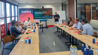 La sede de Adobe acogió una de las reuniones de organización para la elaboración del informe los KPIs del retail